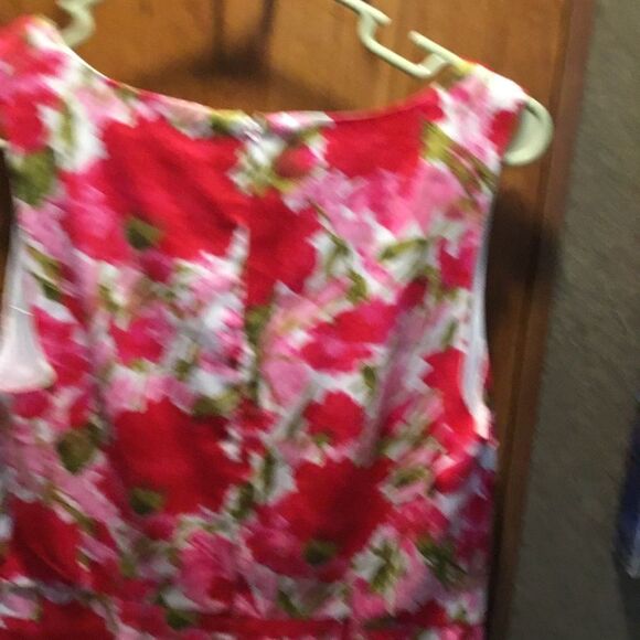 NWOT. INC Intern’l Concepts Brand Women’s Red and Pink Floral Print Dress 10 - Picture 10 of 10